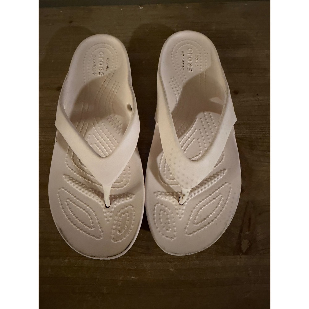 Crocs Kadee II Flip Flops White Iconic Comfort Sandals Womens 6